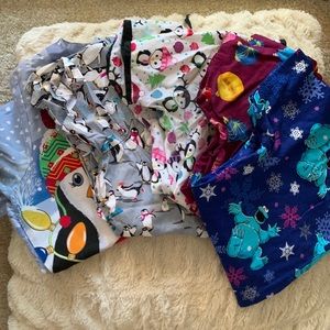Winter Theme Scrub Top Bundle Size XS